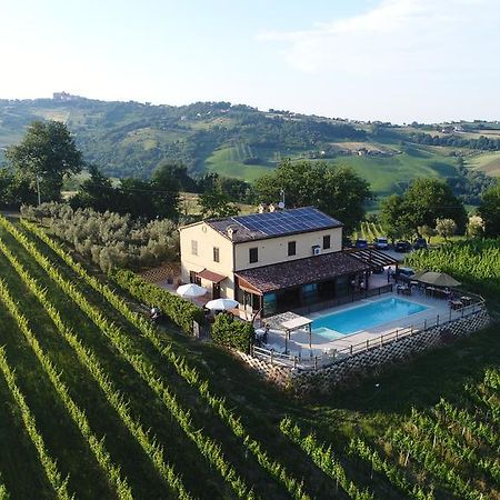 Loro Piceno Villa Le Vigne מראה חיצוני תמונה