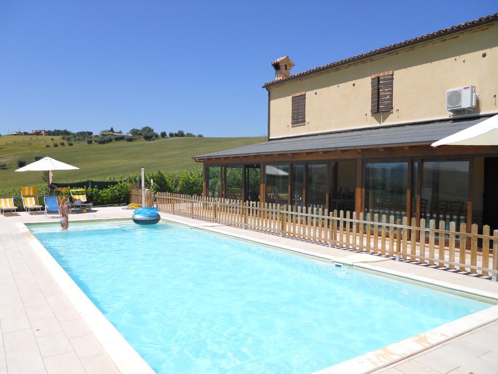Loro Piceno Villa Le Vigne מראה חיצוני תמונה