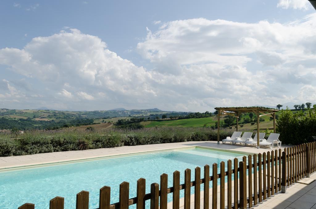 Loro Piceno Villa Le Vigne מראה חיצוני תמונה