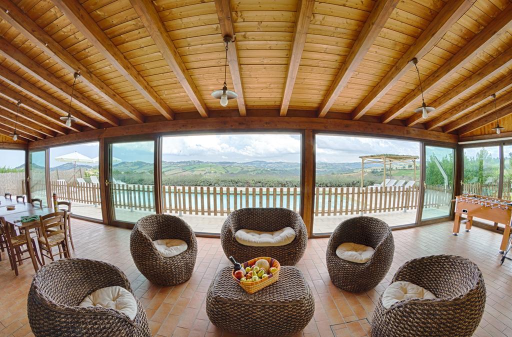 Loro Piceno Villa Le Vigne מראה חיצוני תמונה