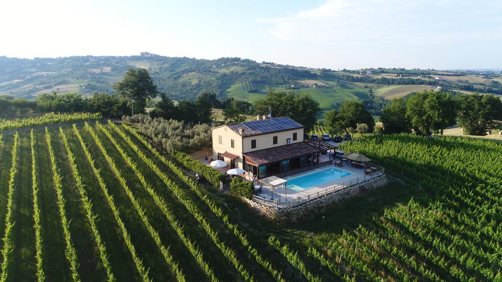 Loro Piceno Villa Le Vigne מראה חיצוני תמונה